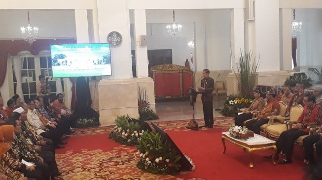 Kerap Ditanya Nama Menteri, Jokowi: Jangan Ada yang Ikut Campur