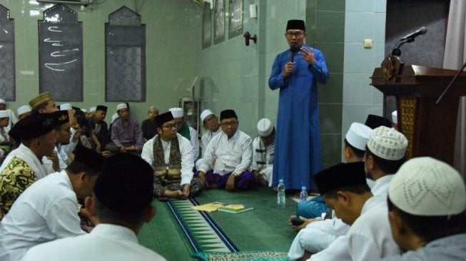 Banyak yang Terjebak Rentenir, Ridwan Kamil Minta Ekonomi Umat Bergerak