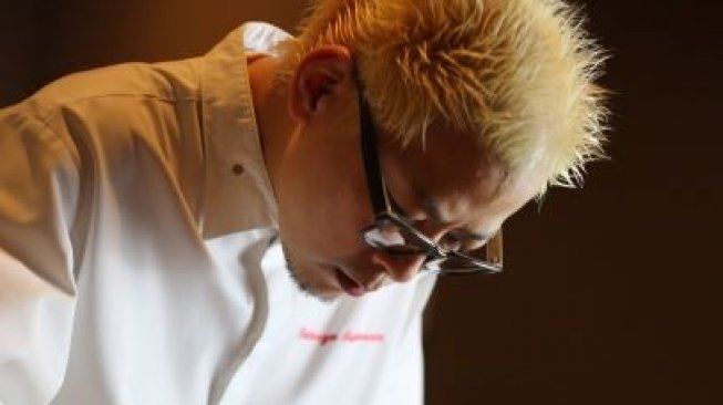 Chef Sakamoto sajikan menu Gastronomy Jepang di Fairmont Jakarta. (Dok Fairmont Jakarta)