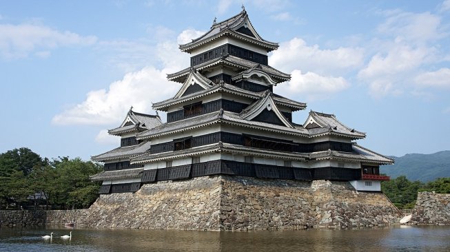Kastil Matsumoto (Wikimedia Commons)