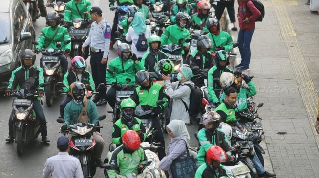 Gojek dan Grab Dipanggil OJK Terkait Kredit Motor Mitra Pengemudinya