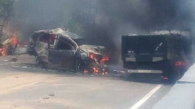 Korban Kecelakaan Beruntun Tol Cipularang di Bawa ke RS Thamrin Purwakarta