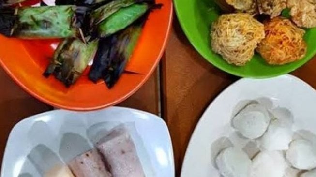 Berlibur ke Pangkal Pinang, Mendedah Kelezatan Otak-otak Ase nan Melegenda