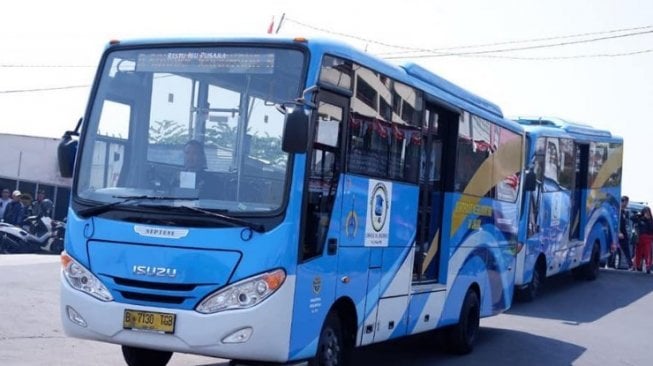 Bus Kota di Depok Bikin Salah Fokus, Warganet Soroti Logo Ini