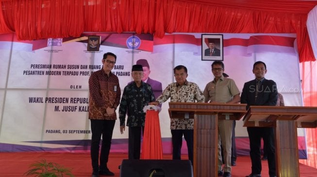 JK Minta Pengajar di Pesantren Terpadu Prof Hamka Gunakan Cara Modern