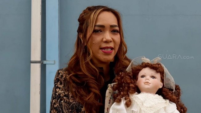 Furi Harin, seseorang yang memiliki kekuatan supranatural. [Yuliani/Suara.com]