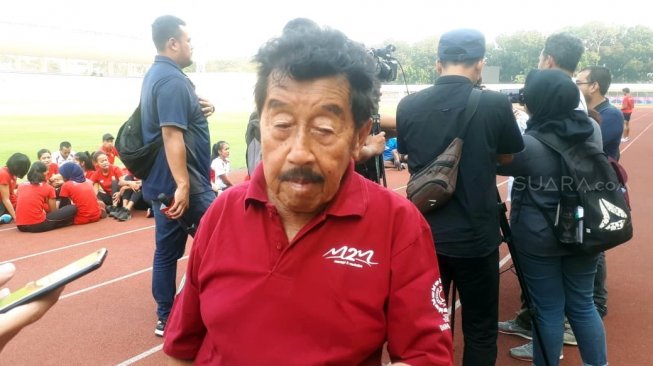 Ketua Umum PB PASI Bob Hasan di Stadion Madya, Senayan, Jakarta, Selasa (3/9/2019). [Suara.com/Arief Apriadi]