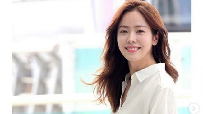 Ulang Tahun ke-39, 8 Potret Transformasi Han Ji Min yang Makin Memesona