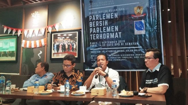 Formappi: Anggota DPR Baru Harus Batalkan RUU KPK di Hari Pertama Kerja