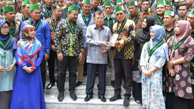 Ladang Sawit Rusak Hutan, JK: Pemerintah Lakukan Moratorium Perluasan Lahan