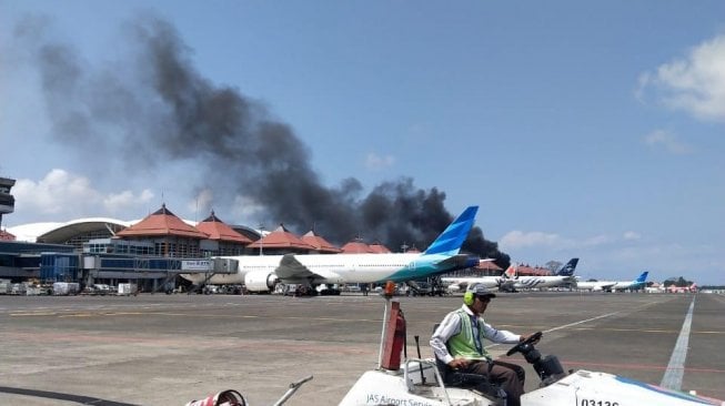 Bus Terbakar di Bandara Ngurah Rai Bali, AP I Klaim Operasional Aman