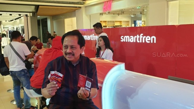 Presiden Direktur Smartfren, Merza Fachys saat temu wartawan di Jakarta, belum lama ini. [Suara.com/Dythia Novianty]