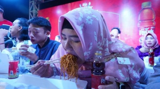 Pucuk Coolinary Festival Palembang, Ada Lomba Makan Mi Super Pedas Lho