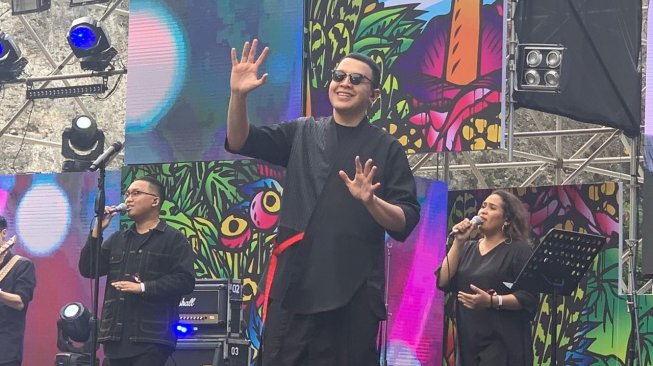 Penyanyi Tulus di panggung Soundrenaline 2019 di Bali. [sumber: Soundrenaline]