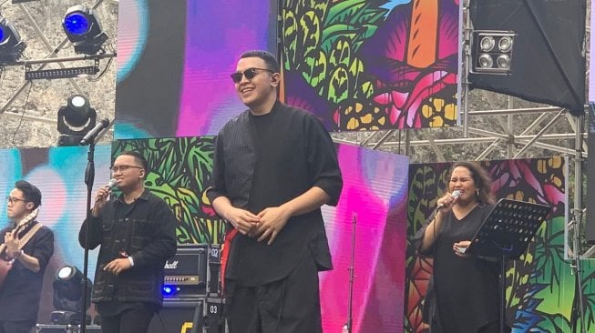 Penyanyi Tulus di panggung Soundrenaline 2019 di Bali. [sumber: Soundrenaline]