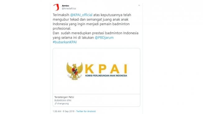 Cuitan warganet #BubarkanKPAI. [Twitter]