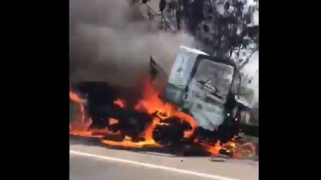 Tol Cipularang Ada Kecelakaan Lagi, Jasa Marga: Kontainer Rem Blong