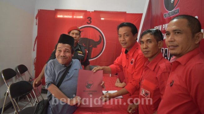 Terinspirasi Gusdur, Penyandang Difabel Ini Maju Pilkada Jember 2020