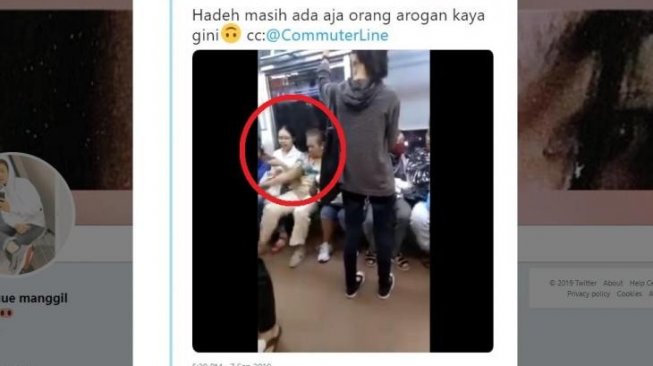 Viral ibu-ibu tidak ingin dipanggil nenek (twitter/reggafrnds)