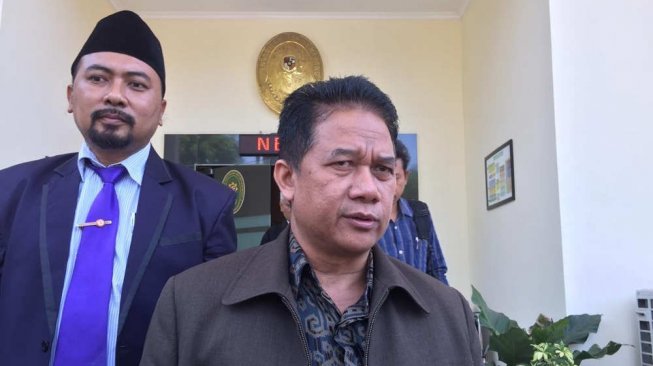 Babak Baru Perseteruan Dua Guru Besar, Suteki Tantang Rektor Undip di PTUN