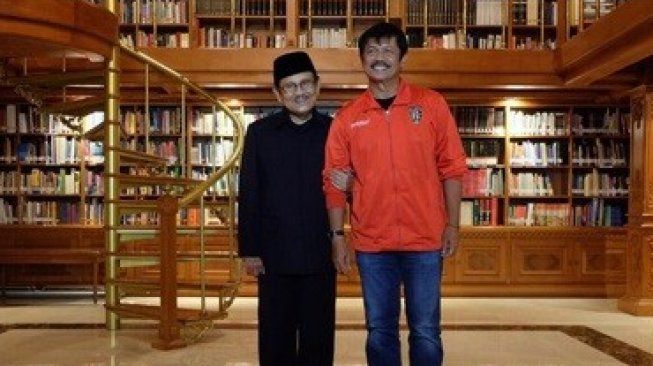 BJ Habibie Wafat, Indra Sjafri Berduka