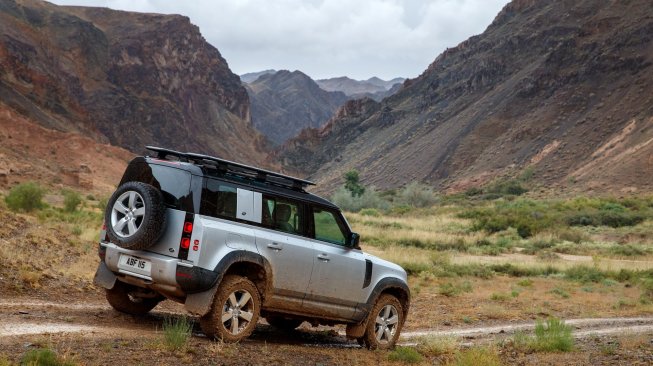 Land Rover Defender 2020. (Carscoops)