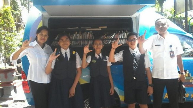 Dorong Budaya Literasi, Perpustakaan Keliling Sasar Sekolah di Denpasar