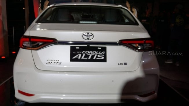 Bagian buritan Toyota All New Corolla Altis yang berisi lagi kokoh [Suara.com/Manuel Jeghesta Nainggolan].