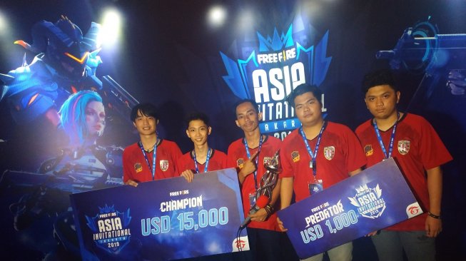 Tim Esports Garena Free Fire Indonesia di ajang FFAI 2019. [FFAI]