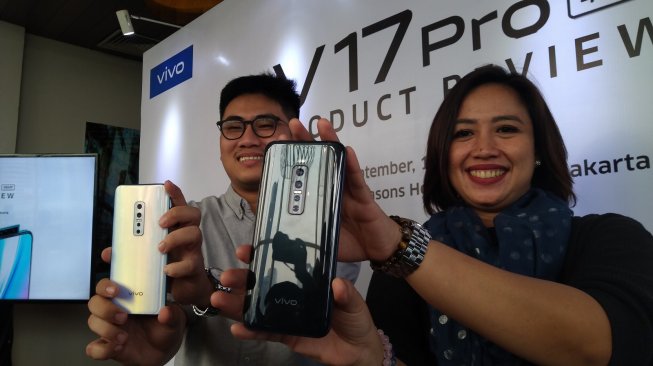 Vivo V17 Pro dipamerkan di Jakarta, Jumat (13/9/2019). [Suara.com/Tivan Rahmat]