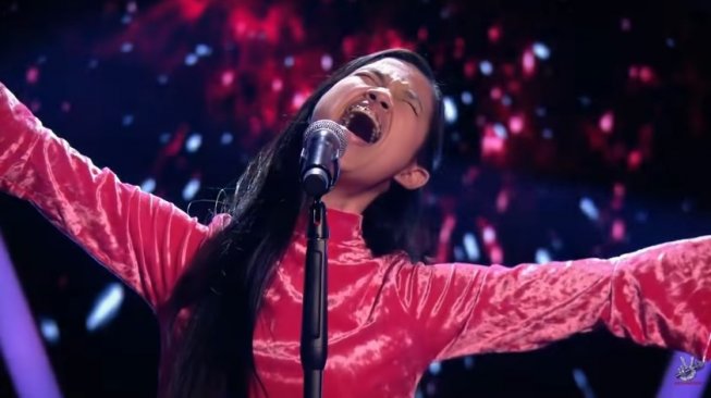 Claudia Emmanuela Santoso di ajang The Voice Germany 2019. [YouTube The Voice of Germany]