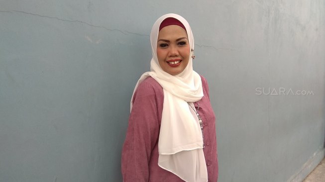 Elly Sugigi saat ditemui di Kapten Tendean, Jakarta Selatan, Minggu (15/9/2019). [Suara.com/Evi Ariska]