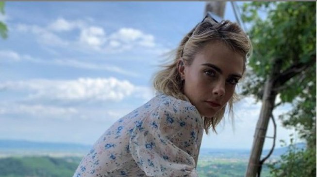 Blak-blakan, Cara Delevingne Buka Suara soal Kehidupan Cintanya