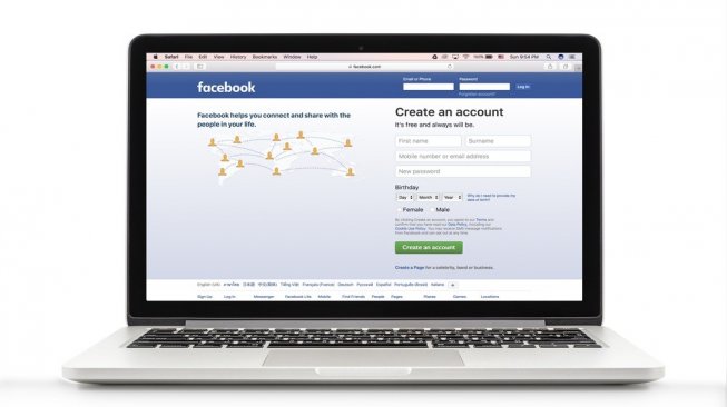 Facebook Web. [Shutterstock]