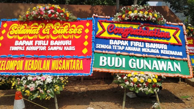 Ada Karangan Bunga Selamat Budi Gunawan untuk Firli Bahuri di Gedung KPK