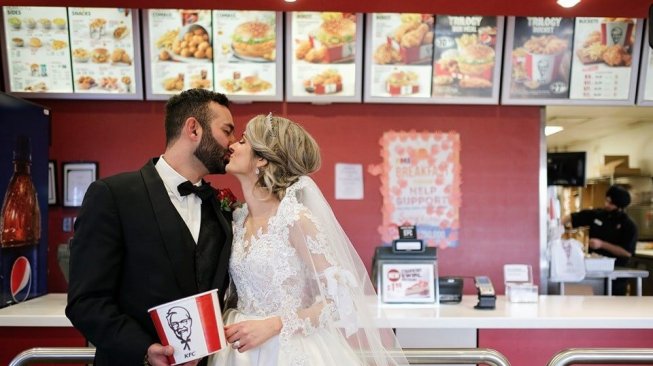 Pesta Pernikahan di KFC Australia (kfc.com.au)