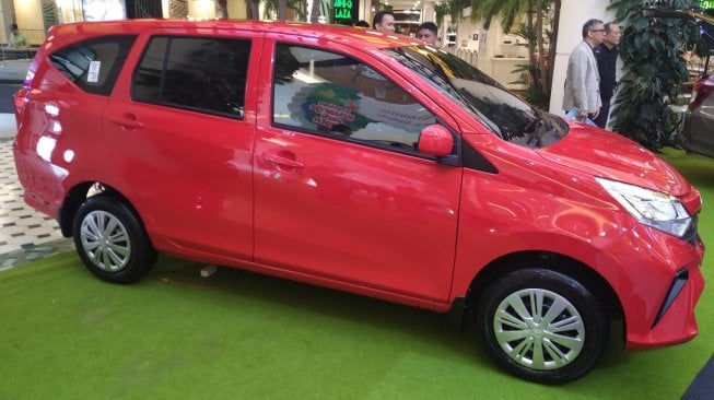 Daihatsu Sigra 2019 diluncurkan di Serpong, Banten, Senin (16/9/2019). [Suara.com/Tivan Rahmat]