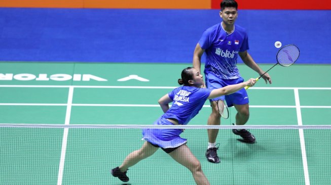 Pasangan ganda campuran Indonesia, Praveen Jordan/Melati Daeva Oktavianti, terhenti di babak pertama China Open 2019 usai kalah dari wakil India, Satwiksairaj Rankireddy/Ashwini Ponnappa, Selasa (17/9). [Humas PBSI]