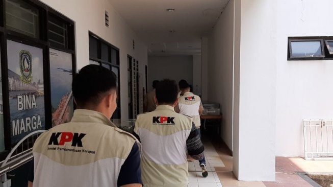 Kasus Nurdin Basirun, KPK Sita Dokumen Anggaran di 3 Kantor Dinas Kepri