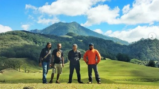 Pesona Eksotis Gunung Mutis di NTT, Nuansa Syahdunya Bikin Malas Pulang