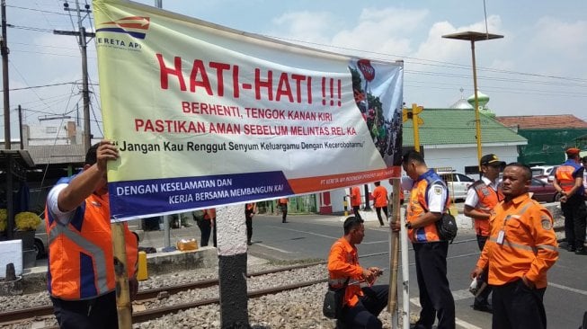 PT KAI Tutup 90 Persen Perlintasan Liar yang Ada di Daop 7 Madiun