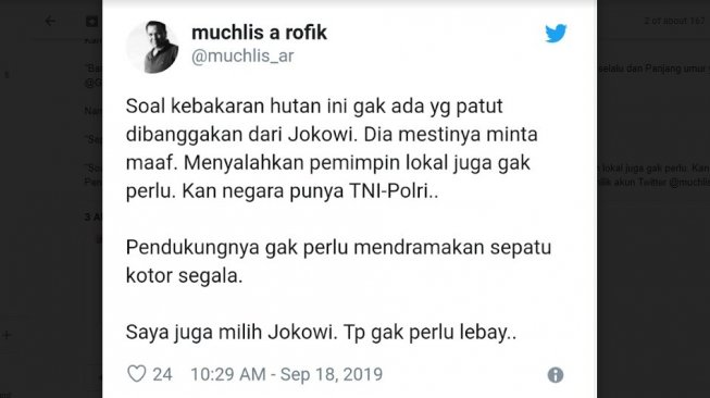 Sepatu Jokowi kotor. [Twitter]