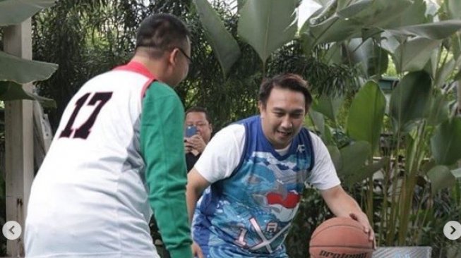 Augie Fantinus dan Menpora Imam Nahrawi [Instagram/augiefantinus]