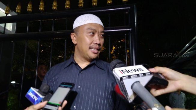 Tersangka Korupsi, Menpora Imam Nahrawi Mundur