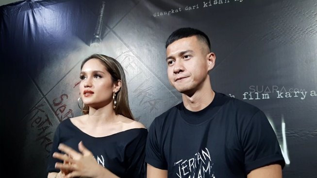 Cinta Laura dan Herjunot Ali [Suara.com/Sumarni]