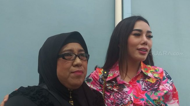 Bebby Fey Bongkar Aib Ditiduri YouTuber, Ibunda Jatuh Sakit