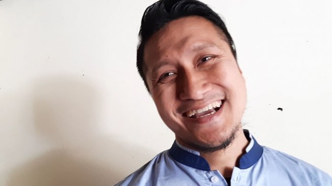Arie Untung Cuekin Aldi Taher Disinggung Poligami