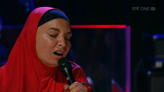 Dengan Hijab, Sinead O'Connor Siap Menyanyi Lagi