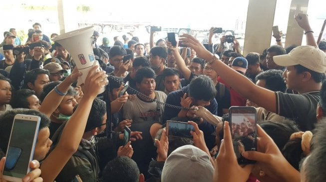 Mau Aksi di Jakarta, Mahasiswa Semarang Disetop Polisi, Dituding Bawa Sajam