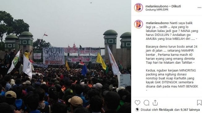 Melanie Subono curhat di Instagram dirinya yang kesulitan membagi waktu antara demo dan mengikuti tahlilan sang eyang. [Instagram]